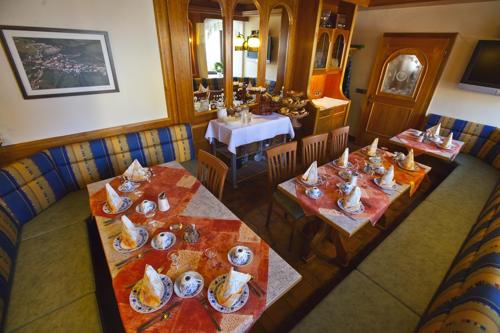 Kirchenwirt Inn Kreuzen  외부 사진